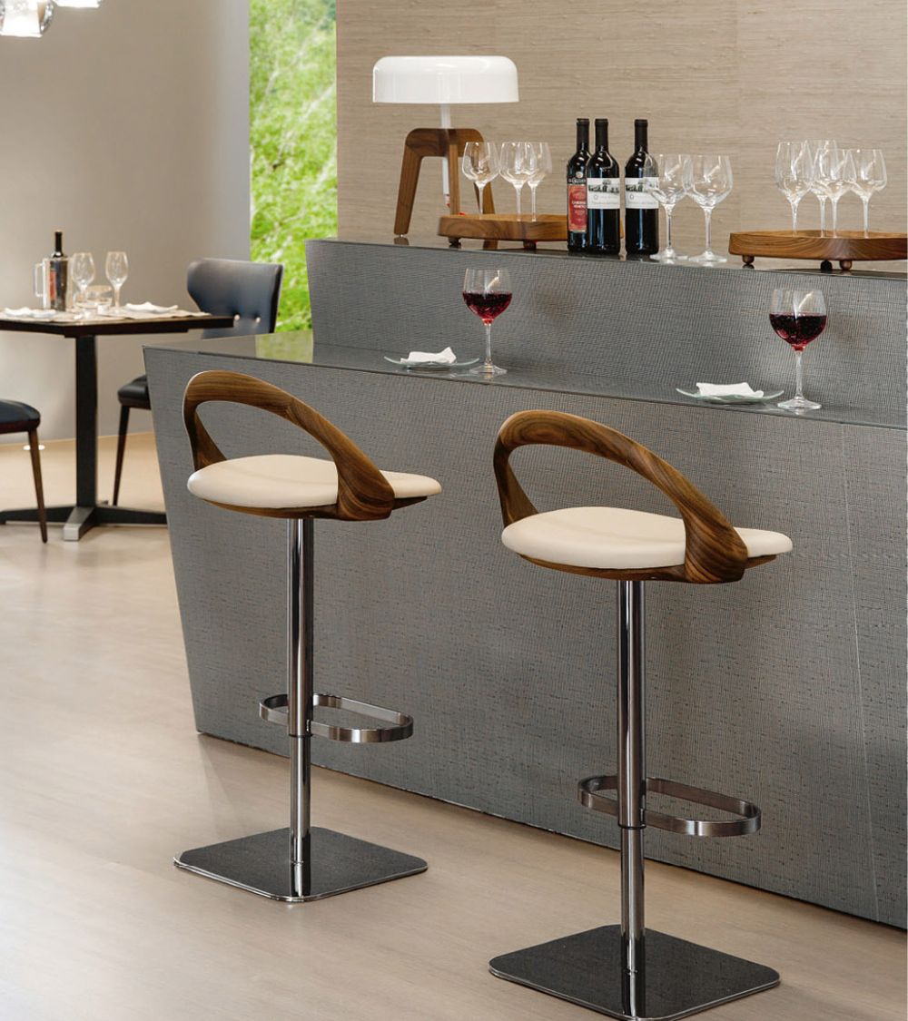 sgabelli legno porada